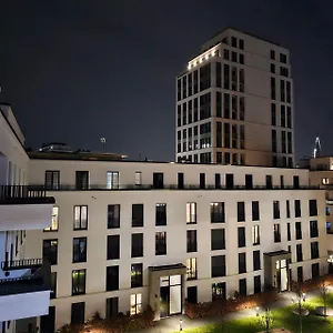 3 2 Bathrooms 2 Toilets New Center Of Underground Parking Space Contactless Self Check-in Apartment