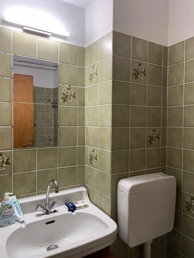 Lovely Room In Duesseldorf Nearly Duesseldorf Hbf Germany
